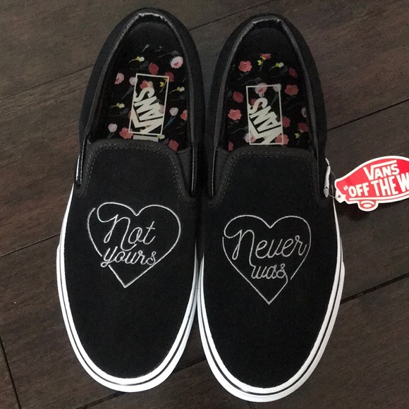 vans with heart face